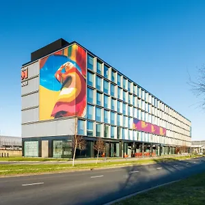 citizenm-hotel-amsterdam-airport.zandvoort-hotels.com/